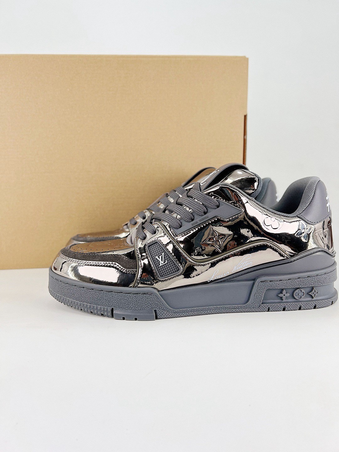 L X V TRAINER SNEAKERS