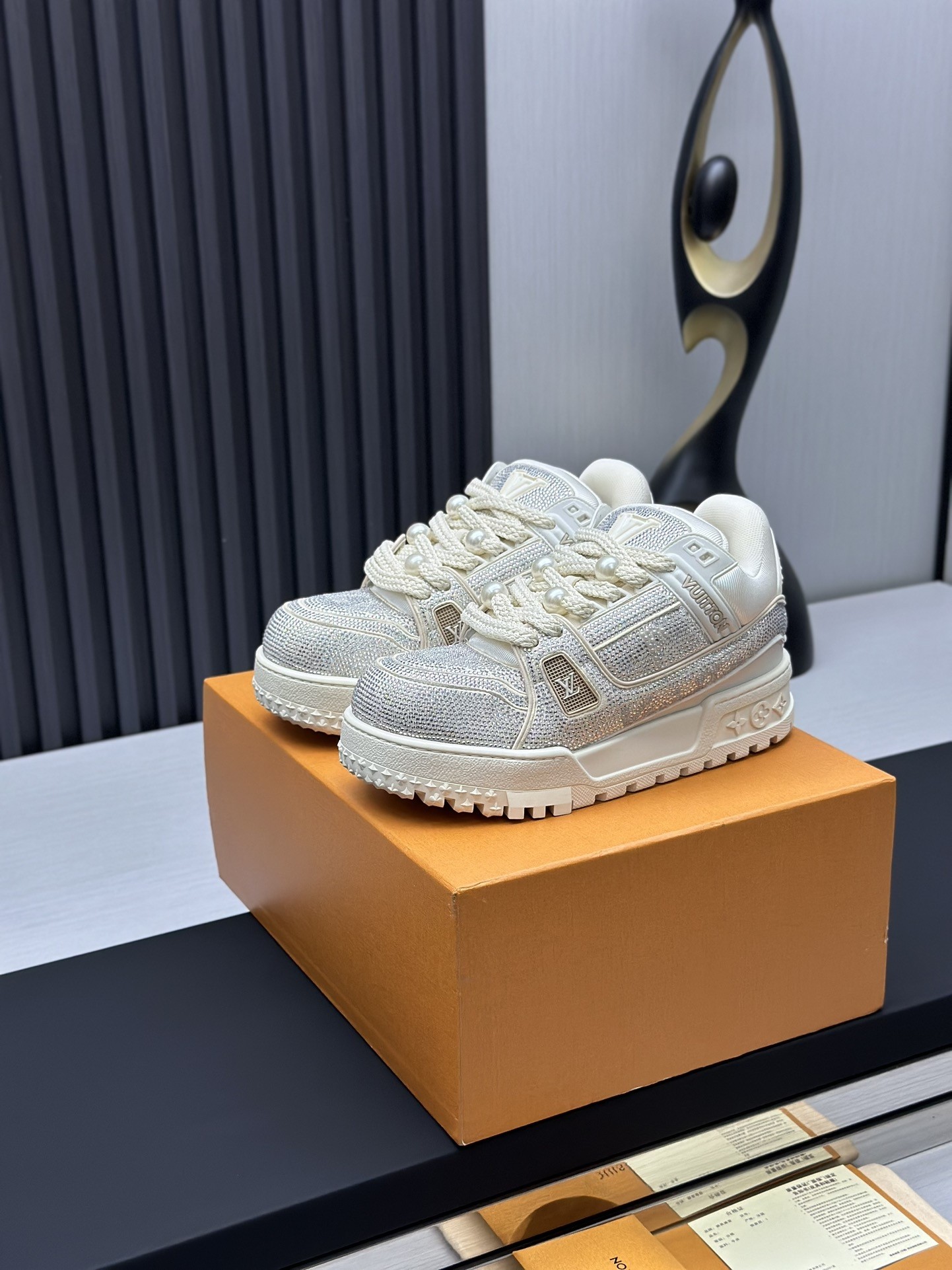 L X V TRAINER MAXI Sneakers