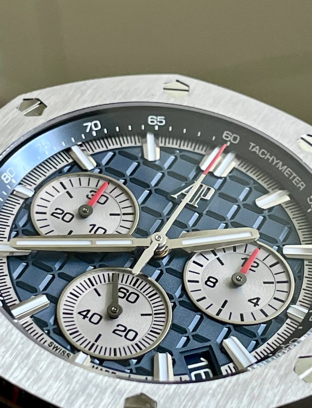 APS Royal Oak Chronograph 26420TI detail 5