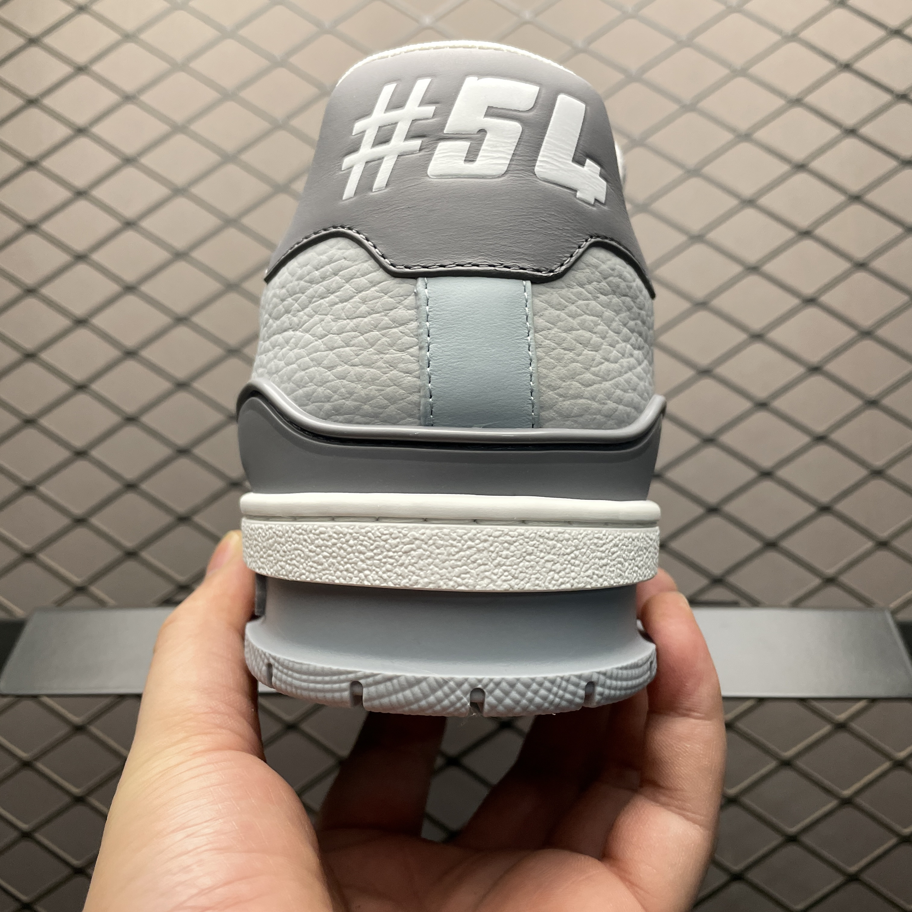 L X V TRAINER SNEAKERS 26ss detail 2