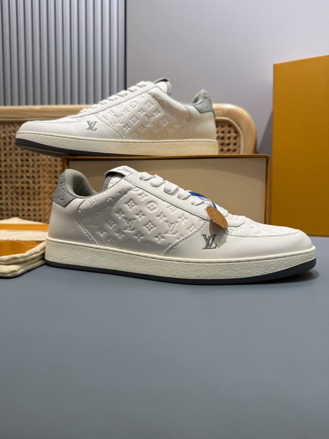 L X V Sneakers