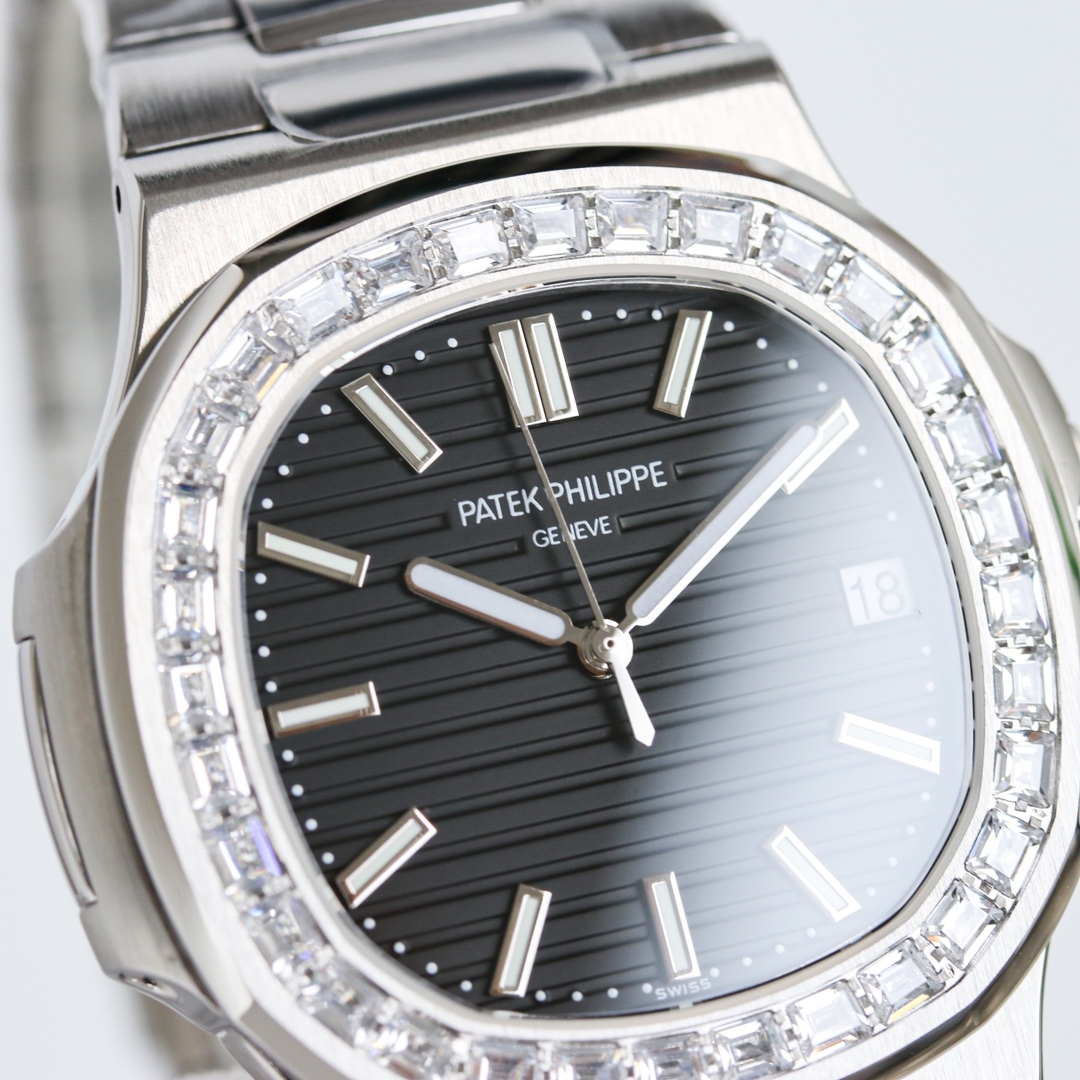 PP Nautilus 5711 Diamond detail 4