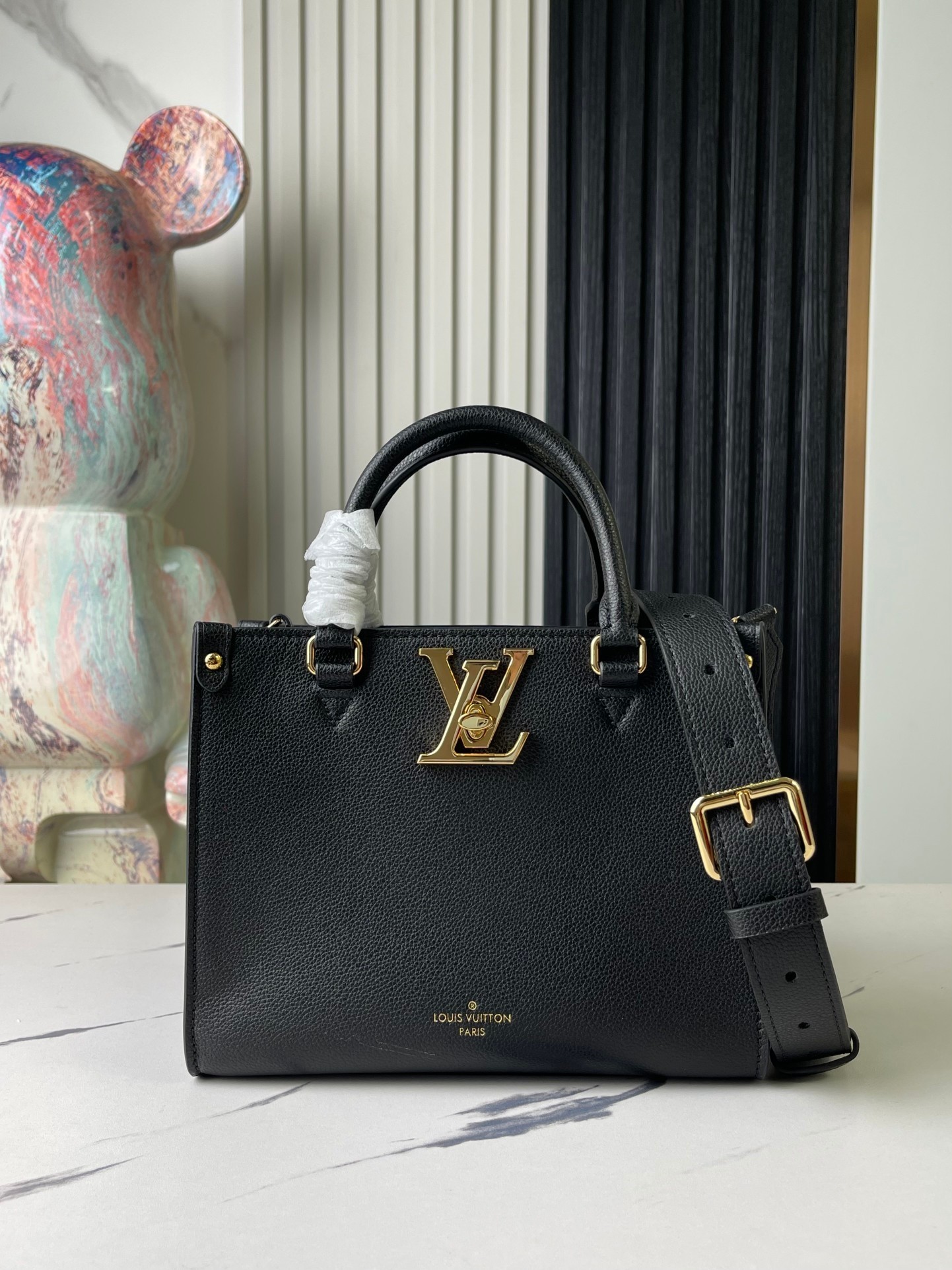 L X V Handbag M22311 24.5x19x10.5cm