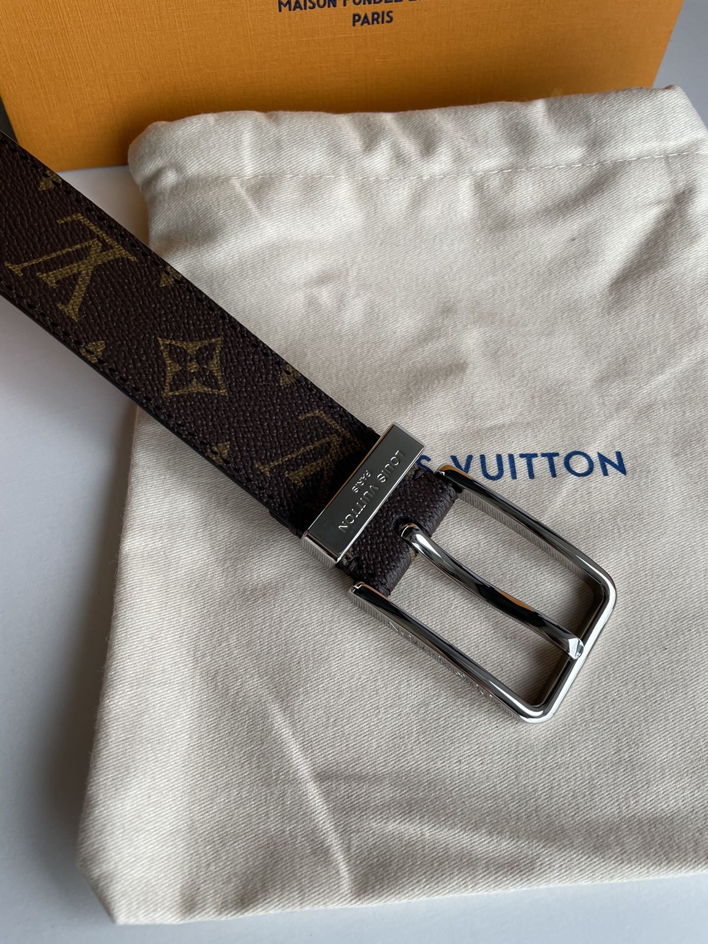 L X V 35mm Belt detail 8