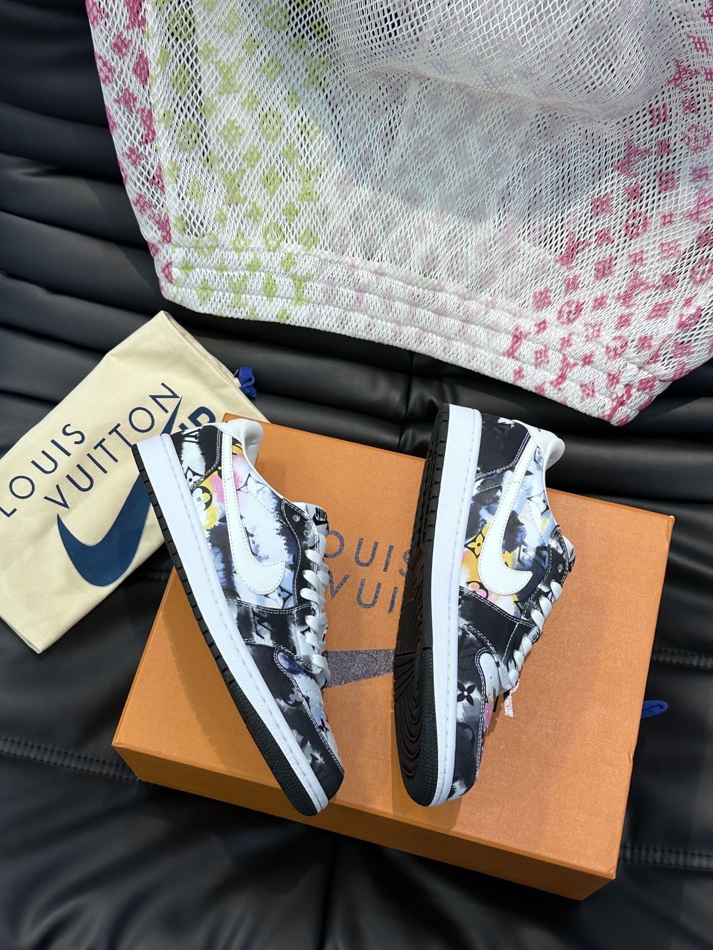 L X V Sneakers