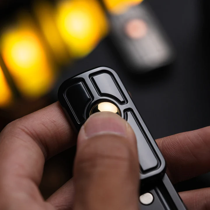 WANWU EDC Centurion Shield Fidget Slider Clicker