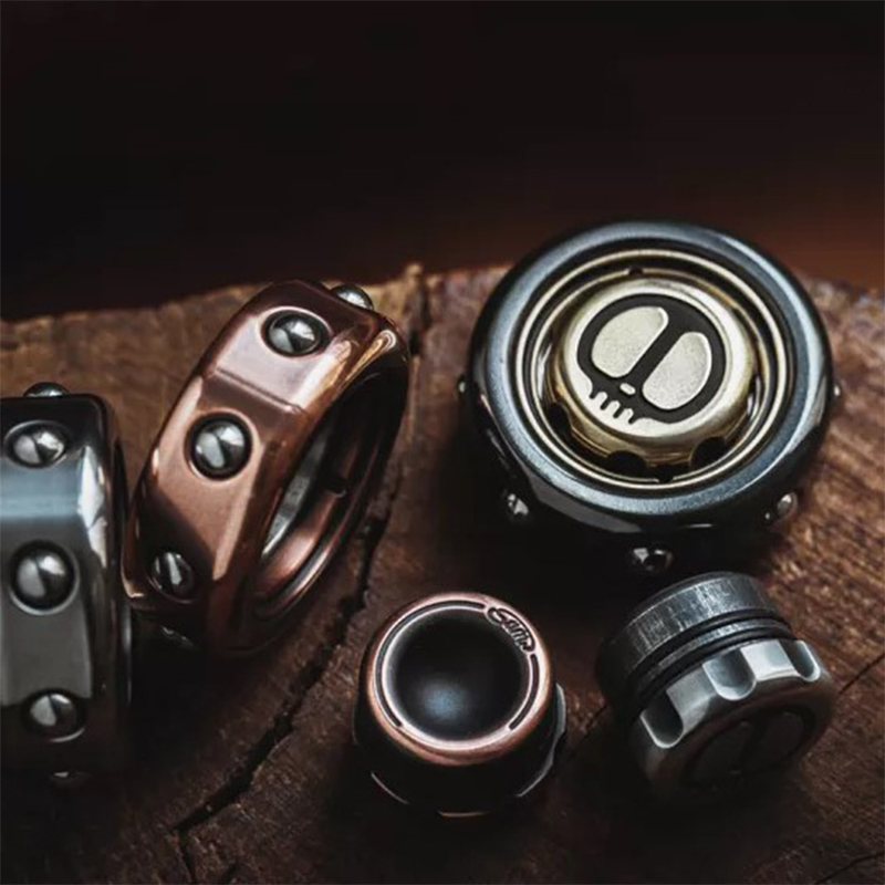 Lautie EDC SAM-RING, Devil's Son Fidget Spinner/Ring Spinner, 2099 Series