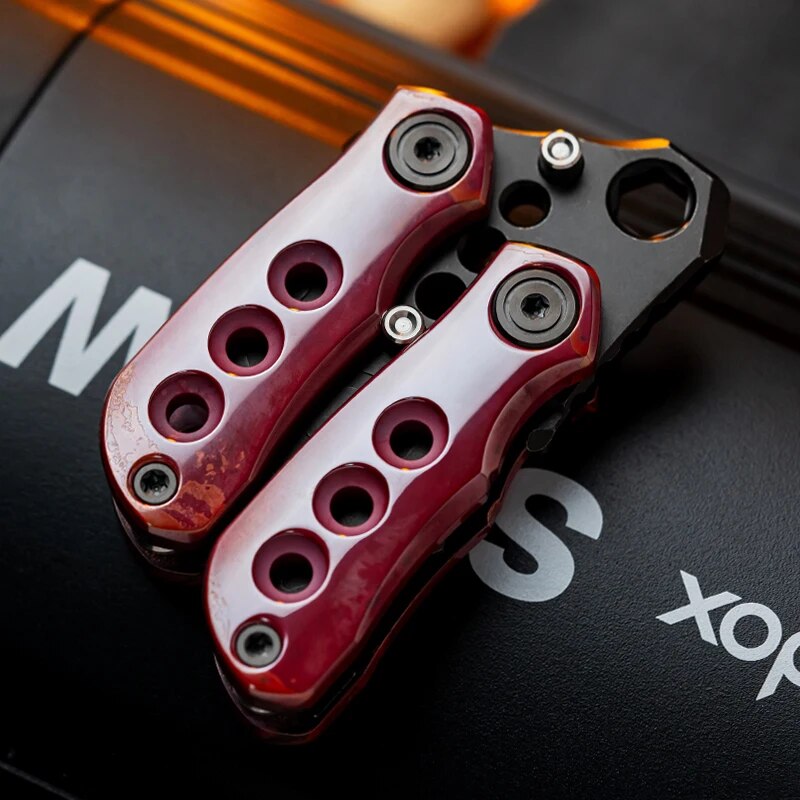 WANWU EDC Vblood Mini Small Dump Outdoor Bottle Opener Crowbar Practice Blade Toys