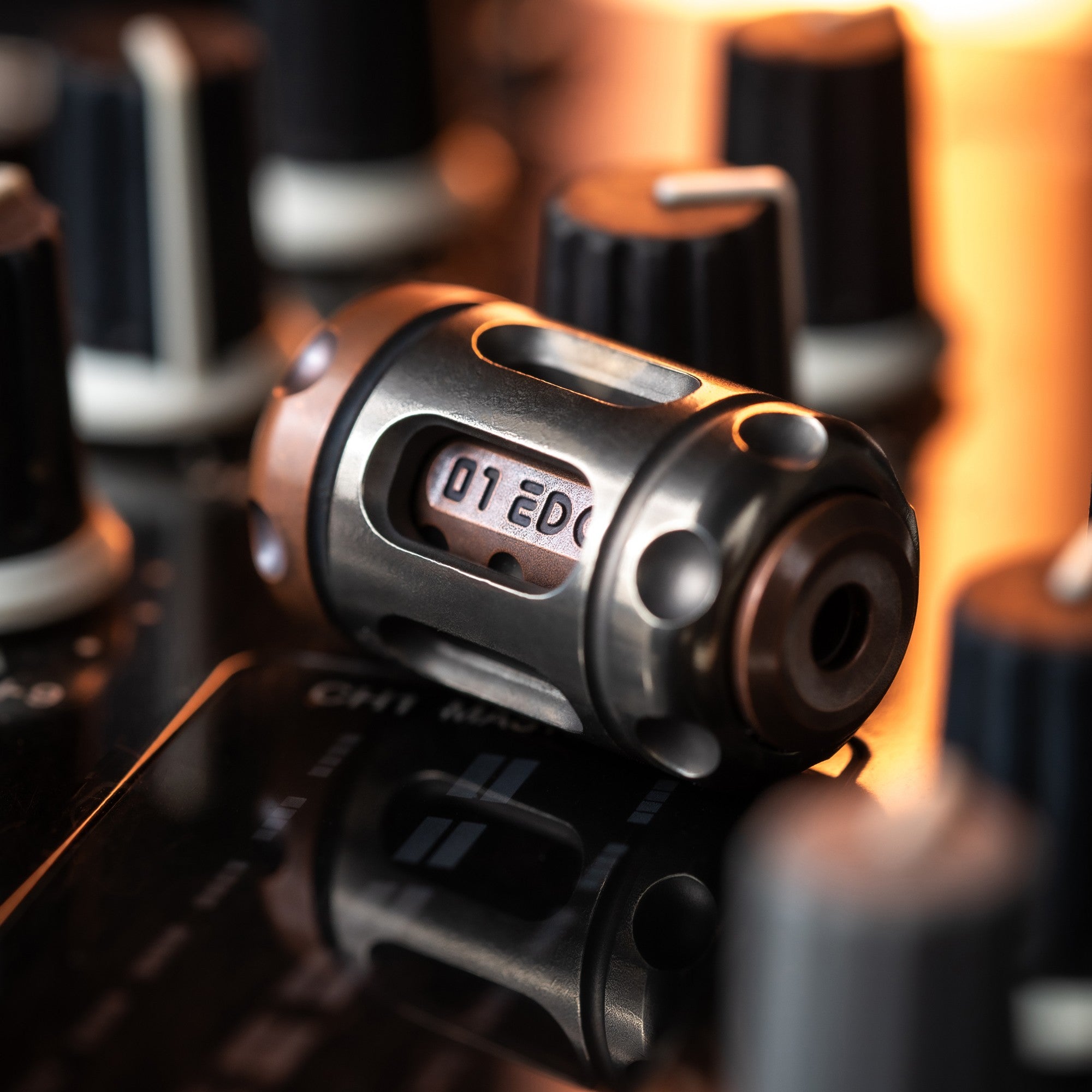 01EDC Time Capsule Knife Bead Fidget Spinner Metal EDC Decompression Toy