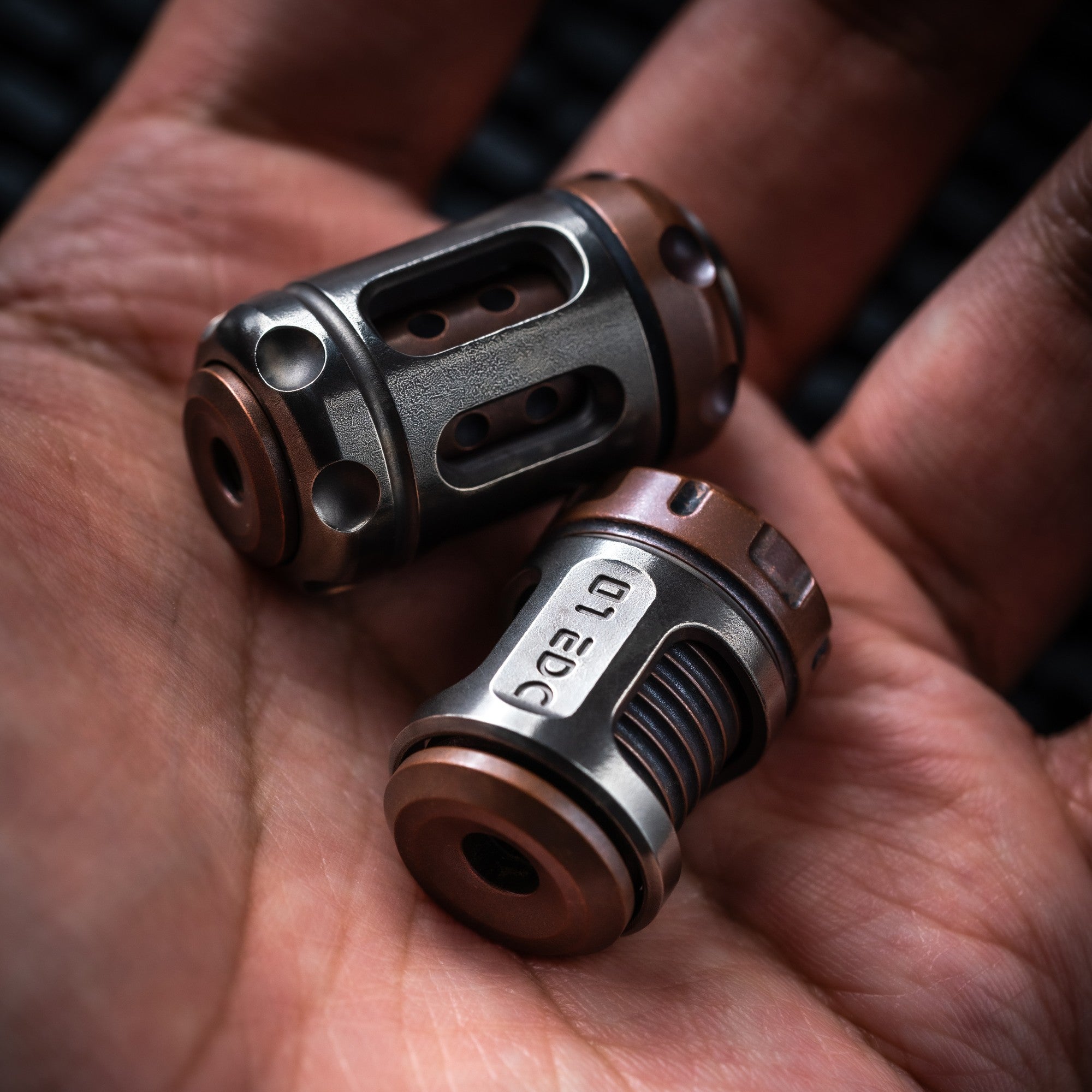 01EDC Time Capsule Knife Bead Fidget Spinner Metal EDC Decompression Toy