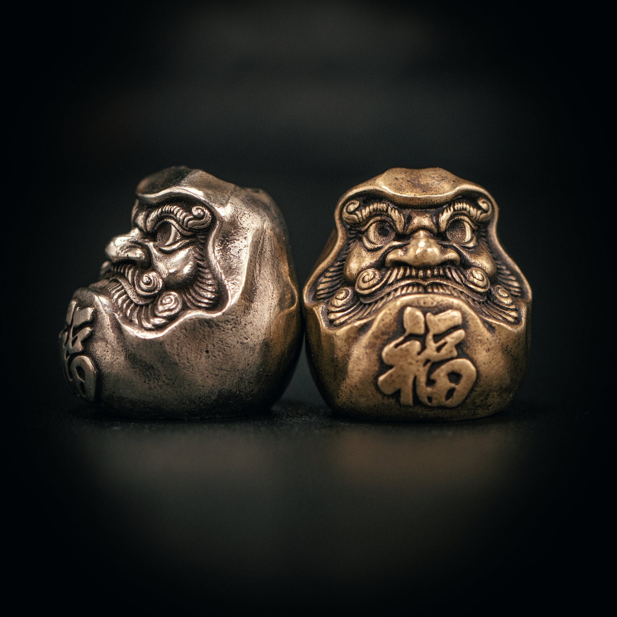 Paracord Bead Daruma for Knife, Bracelet, and EDC Gears