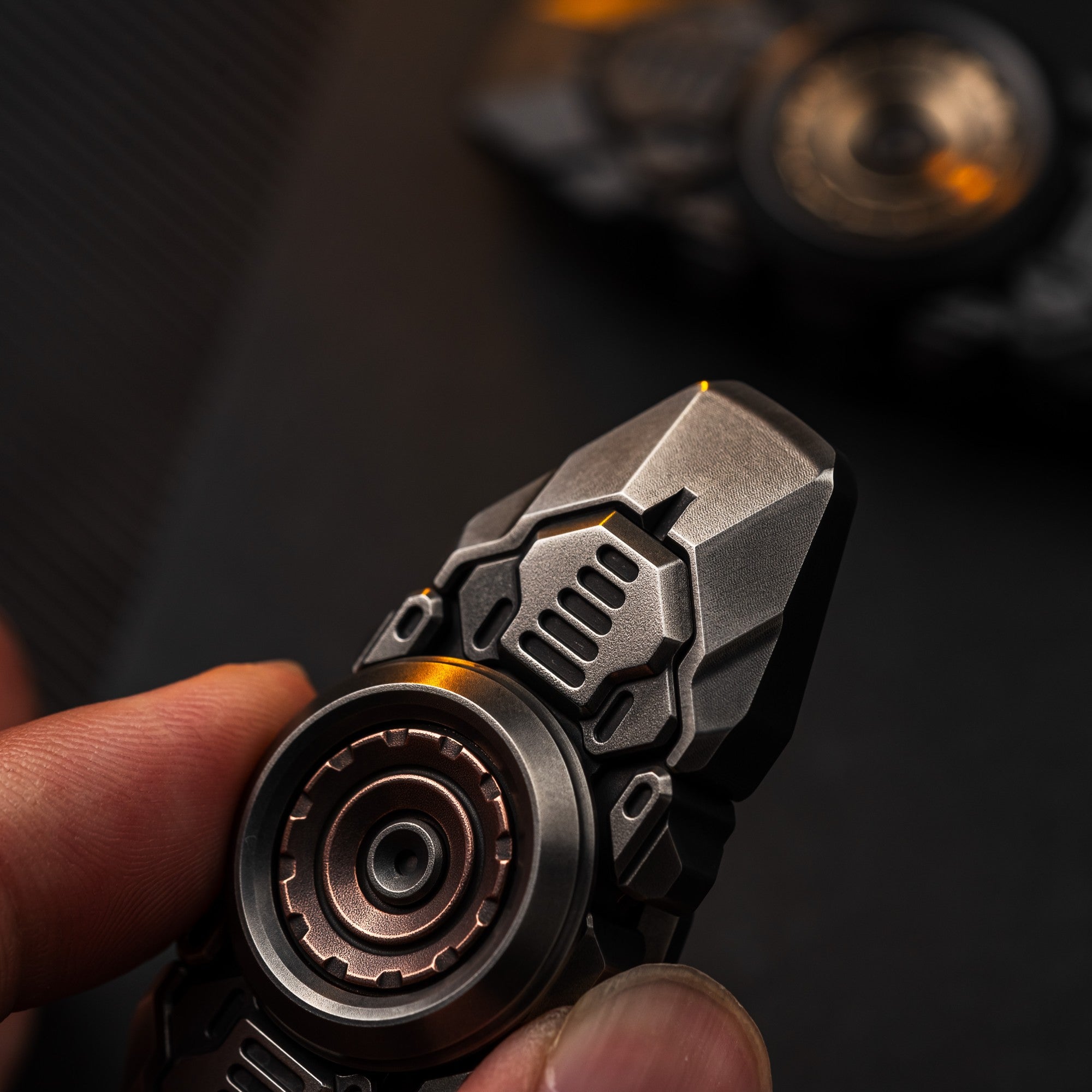 WANWU EDC Courier Mini Robot Stretchable Fidget Spinner