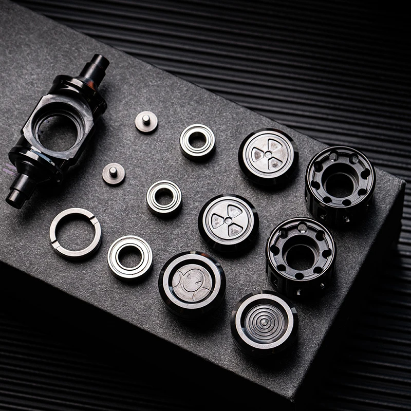 B.M. Black Mirror Hammer Plus Fingertip Spinner EDC Decompression Toy