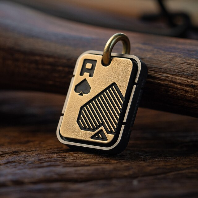 Lautie EDC Clown Poker Pendant