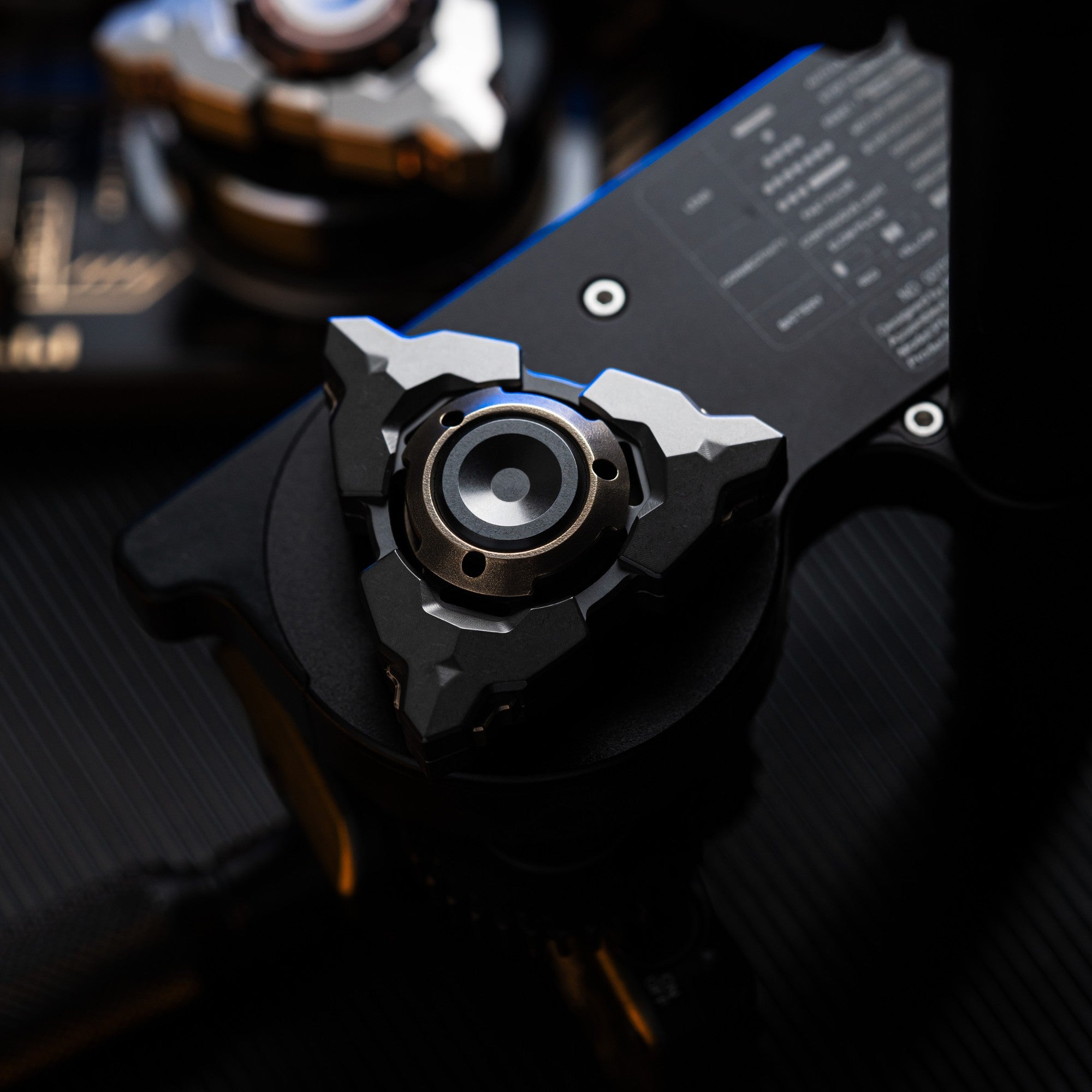 WANWU EDC Split Armor Fidget Spinner