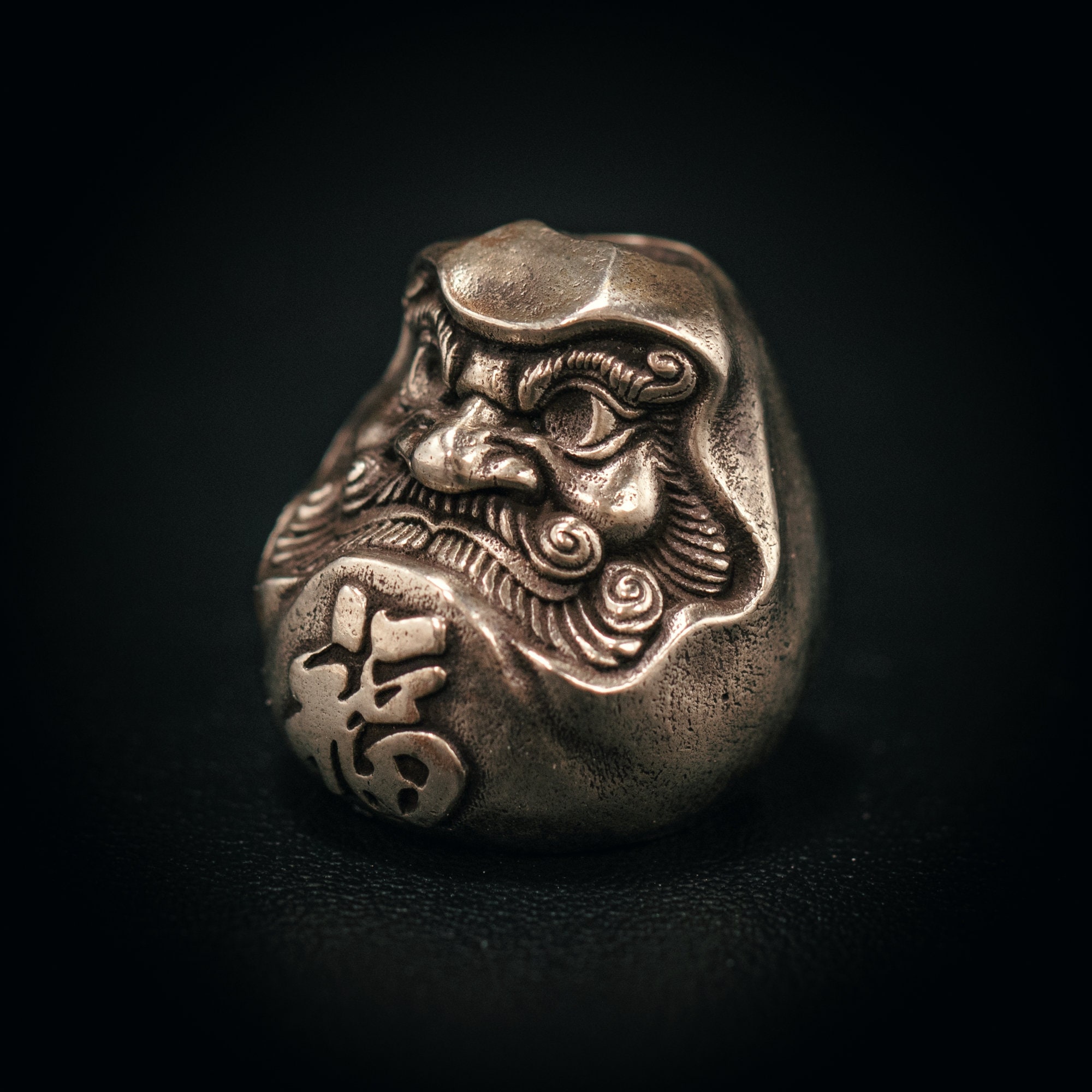 Paracord Bead Daruma for Knife, Bracelet, and EDC Gears