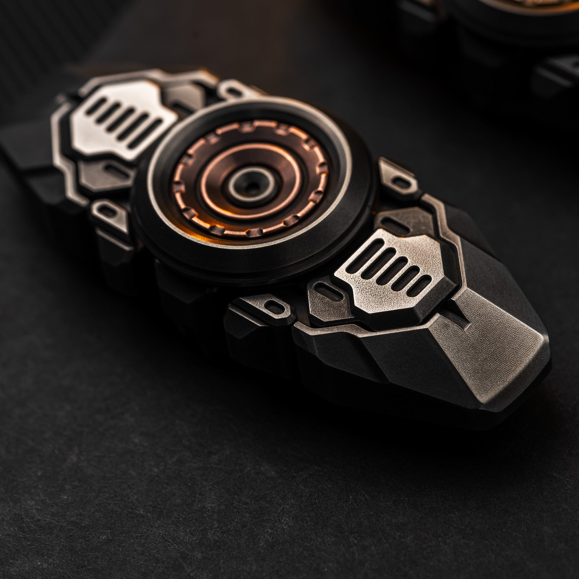 WANWU EDC Courier Mini Robot Stretchable Fidget Spinner