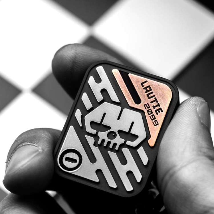 Lautie EDC Shuffle V2 Poker KK Fidget Slider, 2099 Series