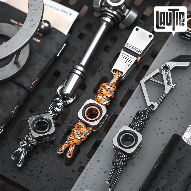 Lautie EDC“Wormhole” Pendant