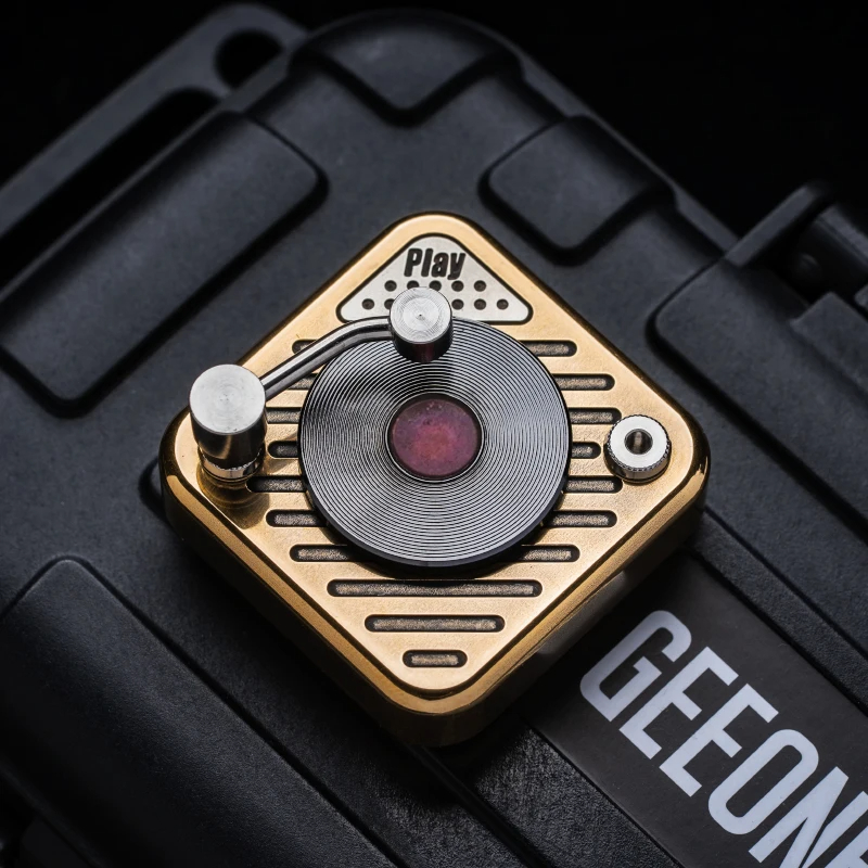 Metal Toys Dz. Vinyl Play Record Player Fidget Spinner EDC Decompression Toy