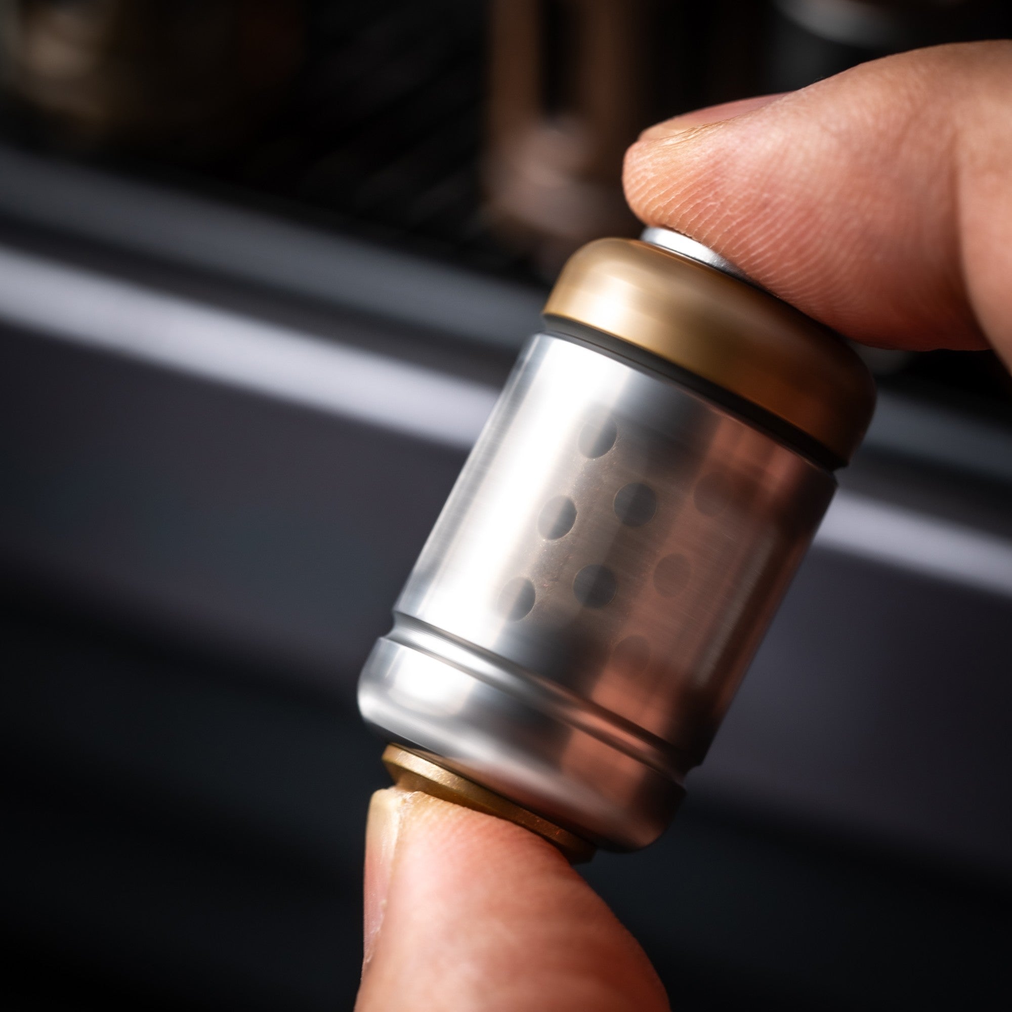 01EDC Time Capsule Knife Bead Fidget Spinner Metal EDC Decompression Toy