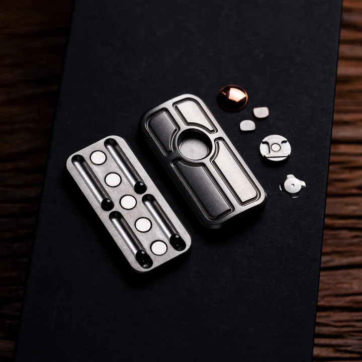 WANWU EDC Centurion Shield Fidget Slider Clicker