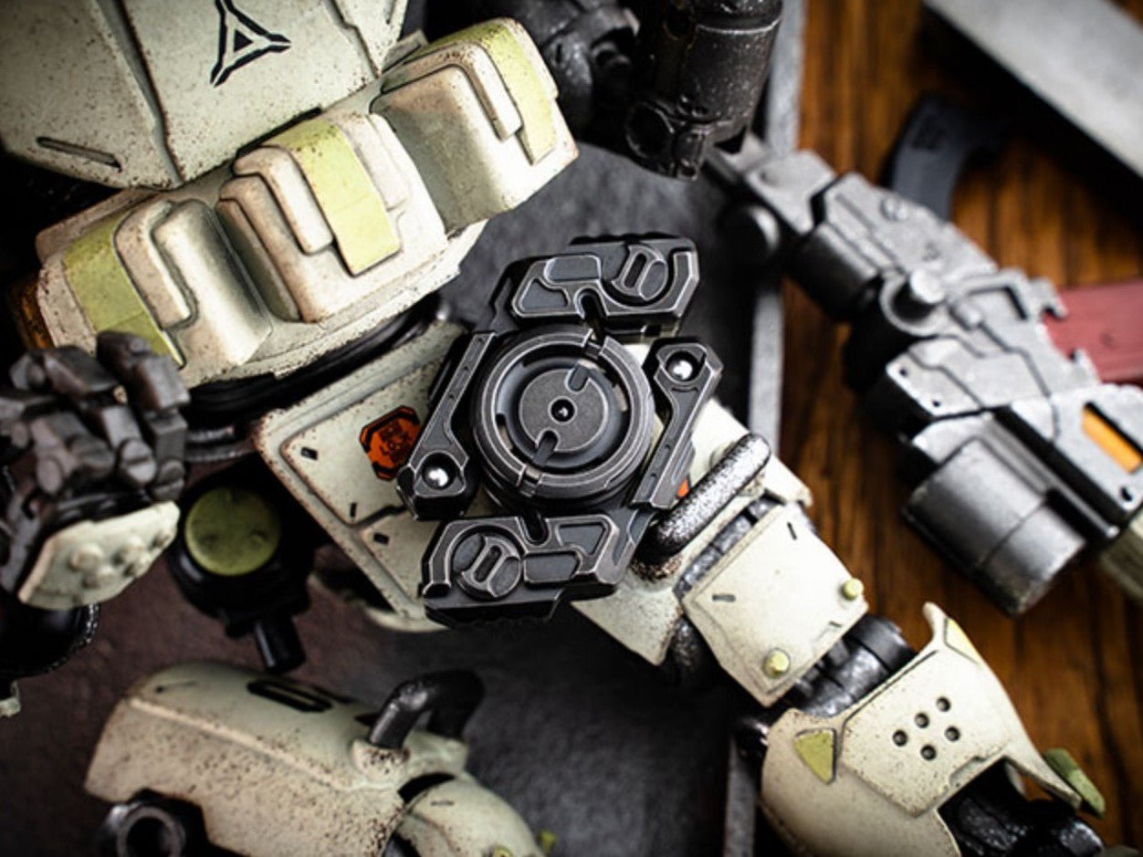 MACKIE EDC Robotic Arm Metal Fidget Spinner