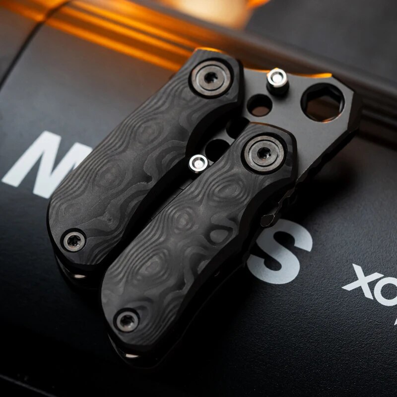 WANWU EDC Vblood Mini Small Dump Outdoor Bottle Opener Crowbar Practice Blade Toys