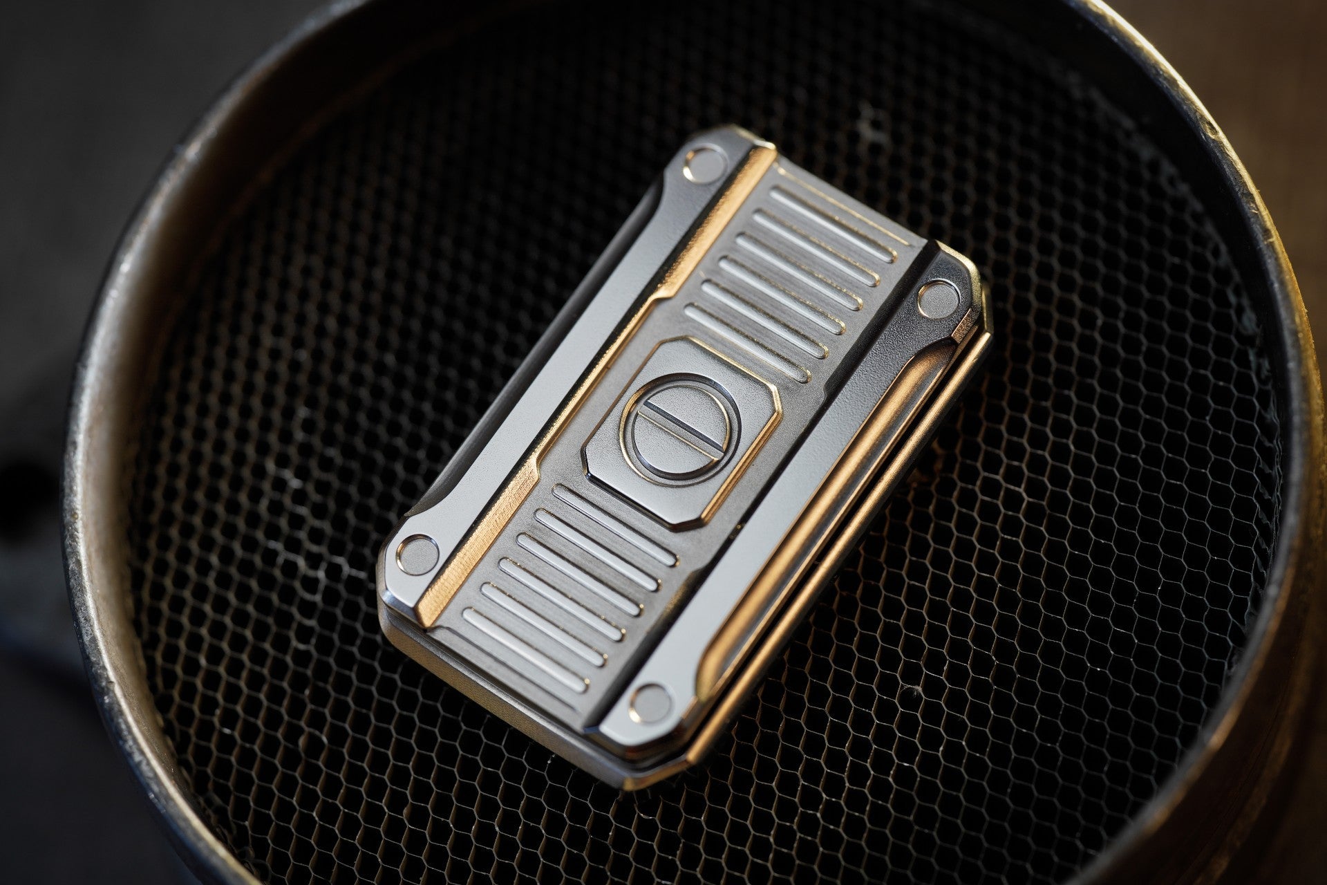 WANWU EDC Bulletproof Mini Shield Magnetic Fidget Slider