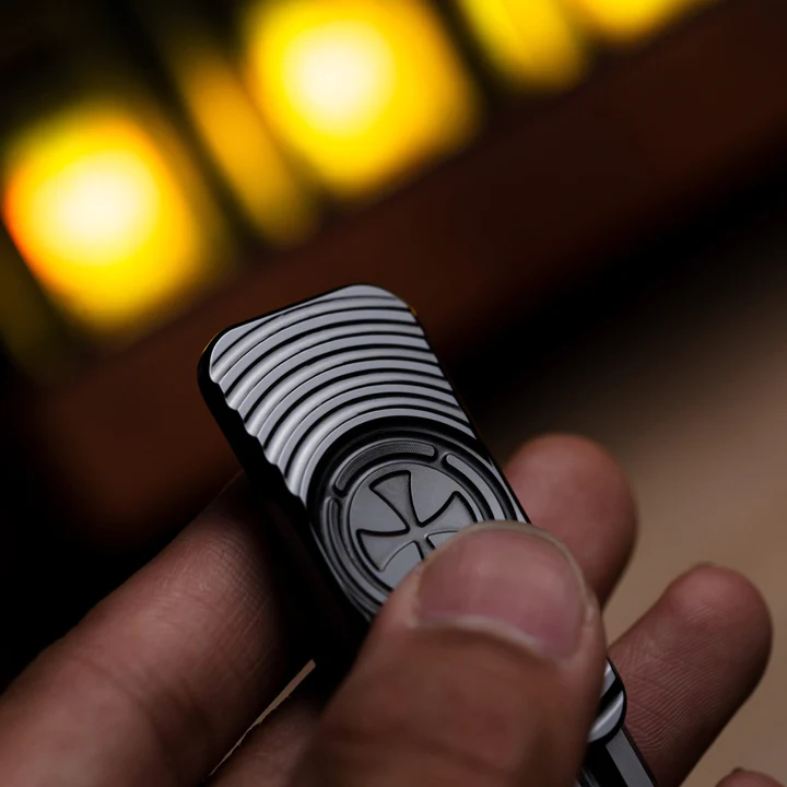 WANWU EDC Centurion Shield Fidget Slider Clicker