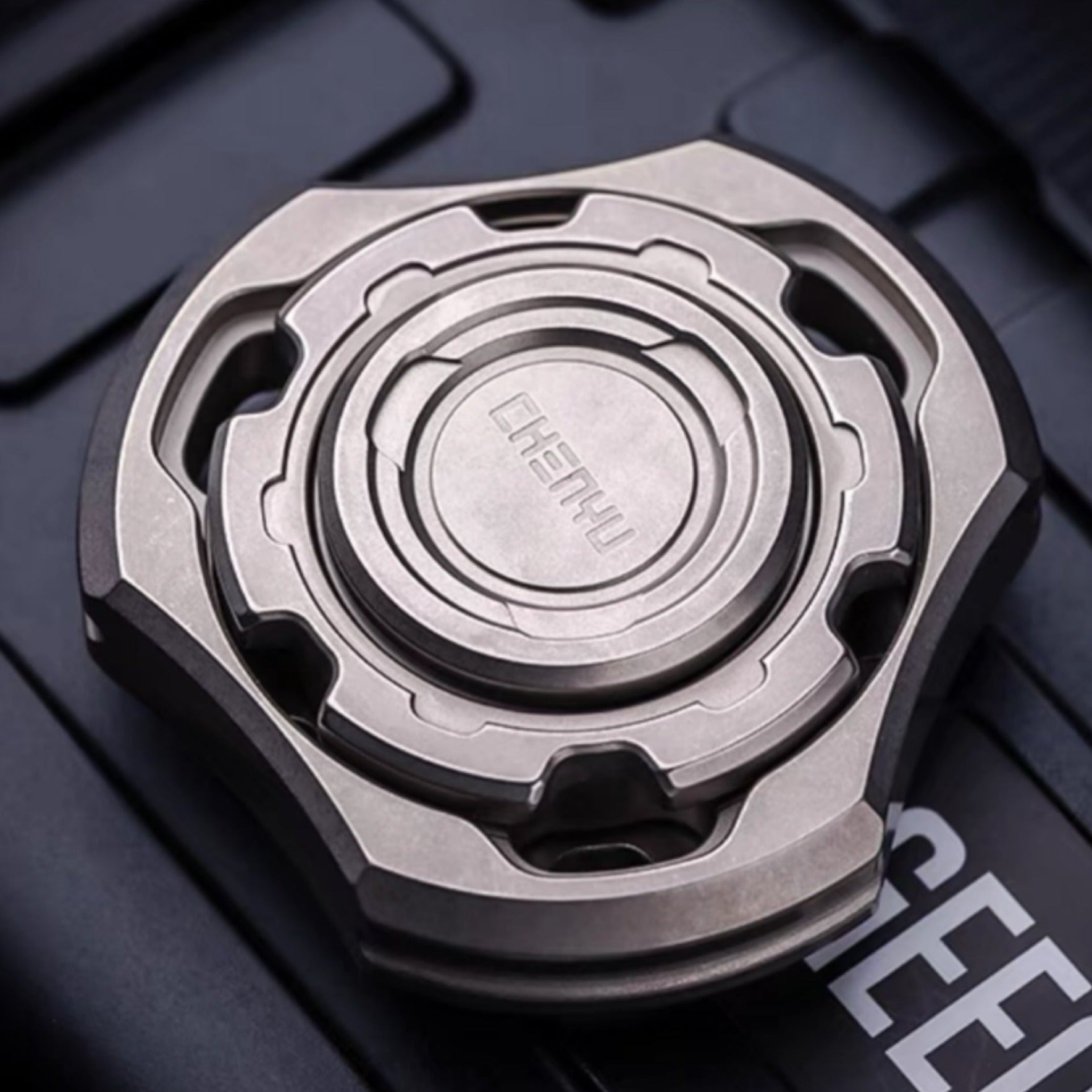 CHENYU Composite Linkage Fidget Spinner EDC Metal Decompression Toy
