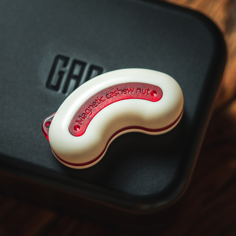 Gao Studio 2.0 Magnetic Cashew Nut Push Slider Decompression Toys