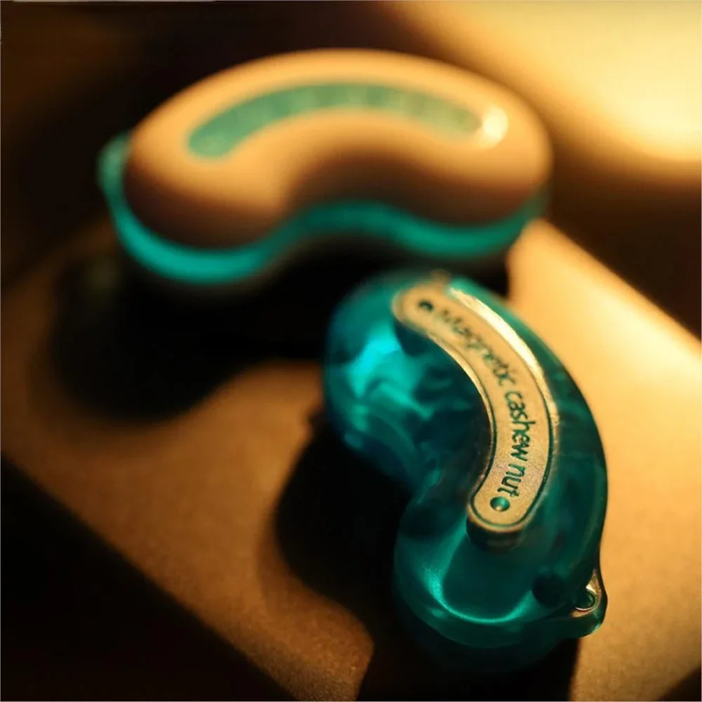 Gao Studio 2.0 Magnetic Cashew Nut Push Slider Decompression Toys