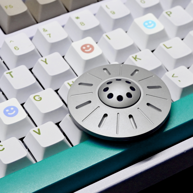 MCZHI UFO Fidget Spinner Metal EDC Decompression Toy