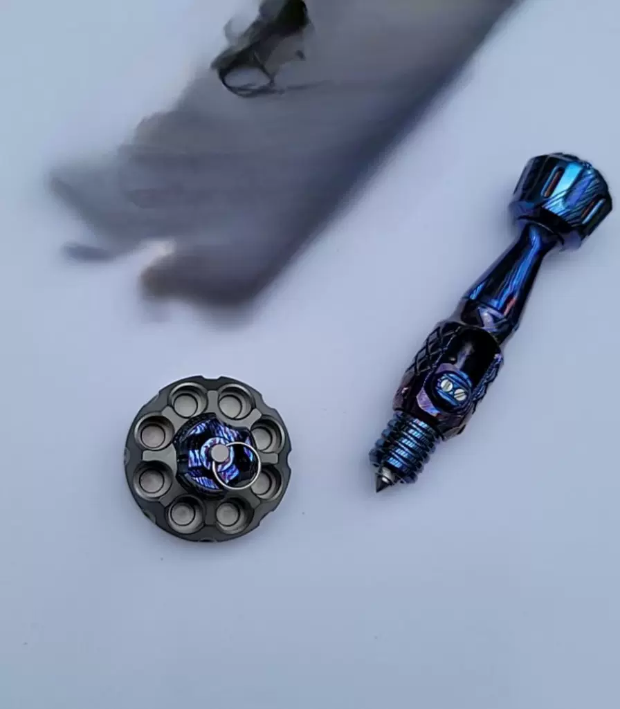 RUISHA Fidget Spinner Screwdriver Window Breaker Desktop Ornament Decompression Toys