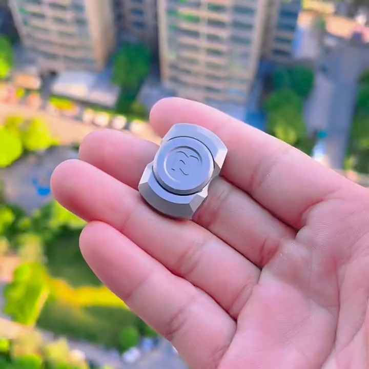 MCZHI Magic Block Fidget Spinner