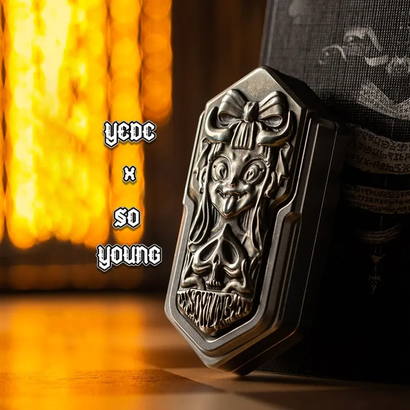 YEDC Poker Lolita Fidget Slider Metal EDC Decompression Toy