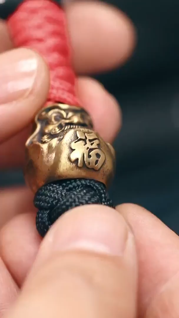 Paracord Bead Daruma for Knife, Bracelet, and EDC Gears