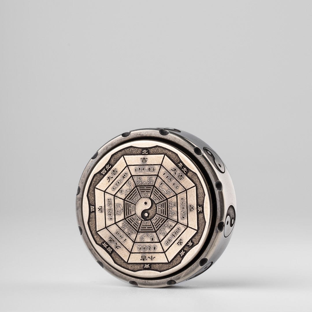 Triangulation Yin-Yang Pisces Fidget Spinner