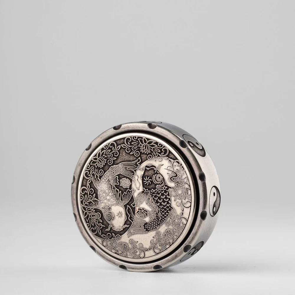 Triangulation Yin-Yang Pisces Fidget Spinner