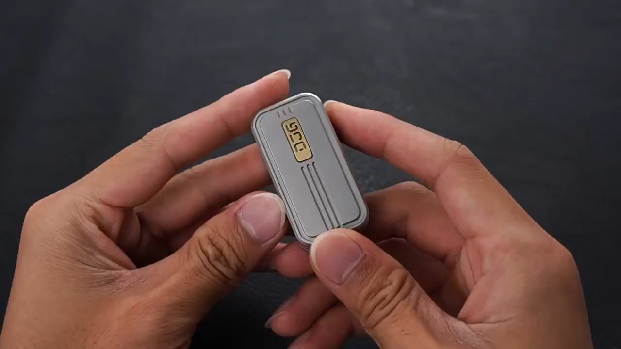 DJG ROAR Fidget Slider