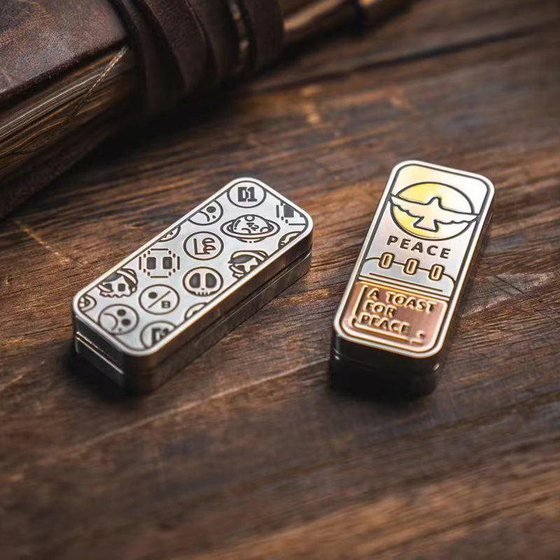 LEE STUDIO PEACE Fidget Slider