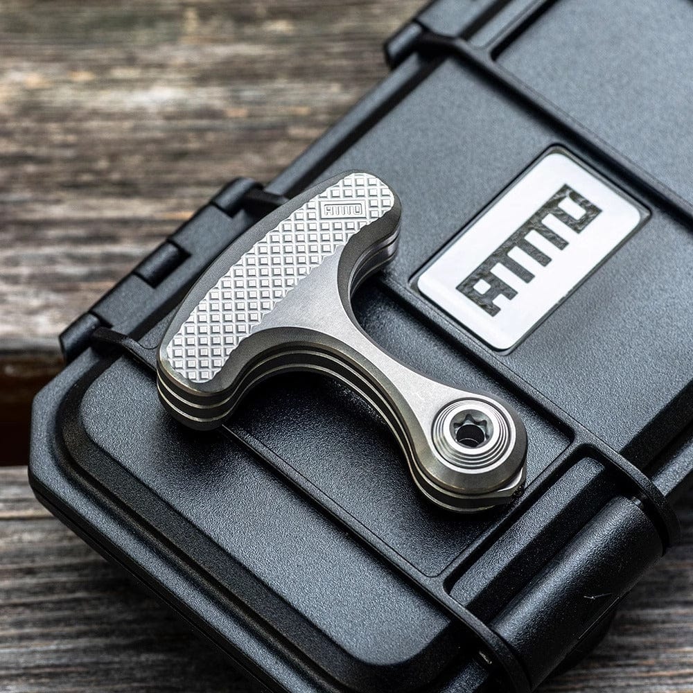 AMMO Sailor Fidget Slider Knuckle Duster