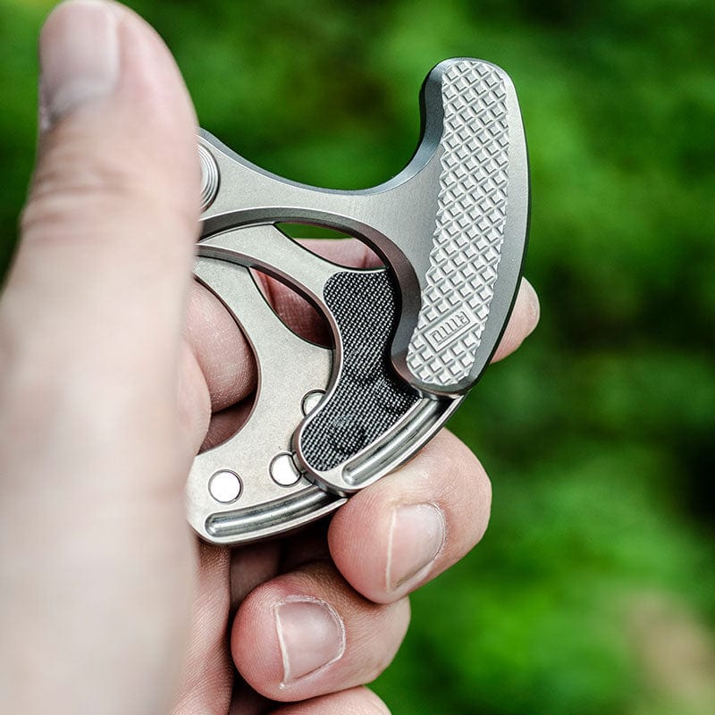 AMMO Sailor Fidget Slider Knuckle Duster