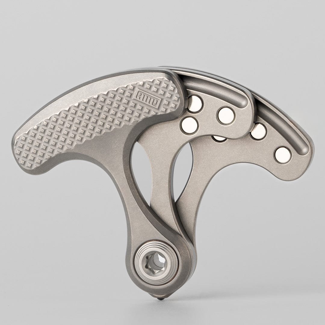 AMMO Sailor Fidget Slider Knuckle Duster