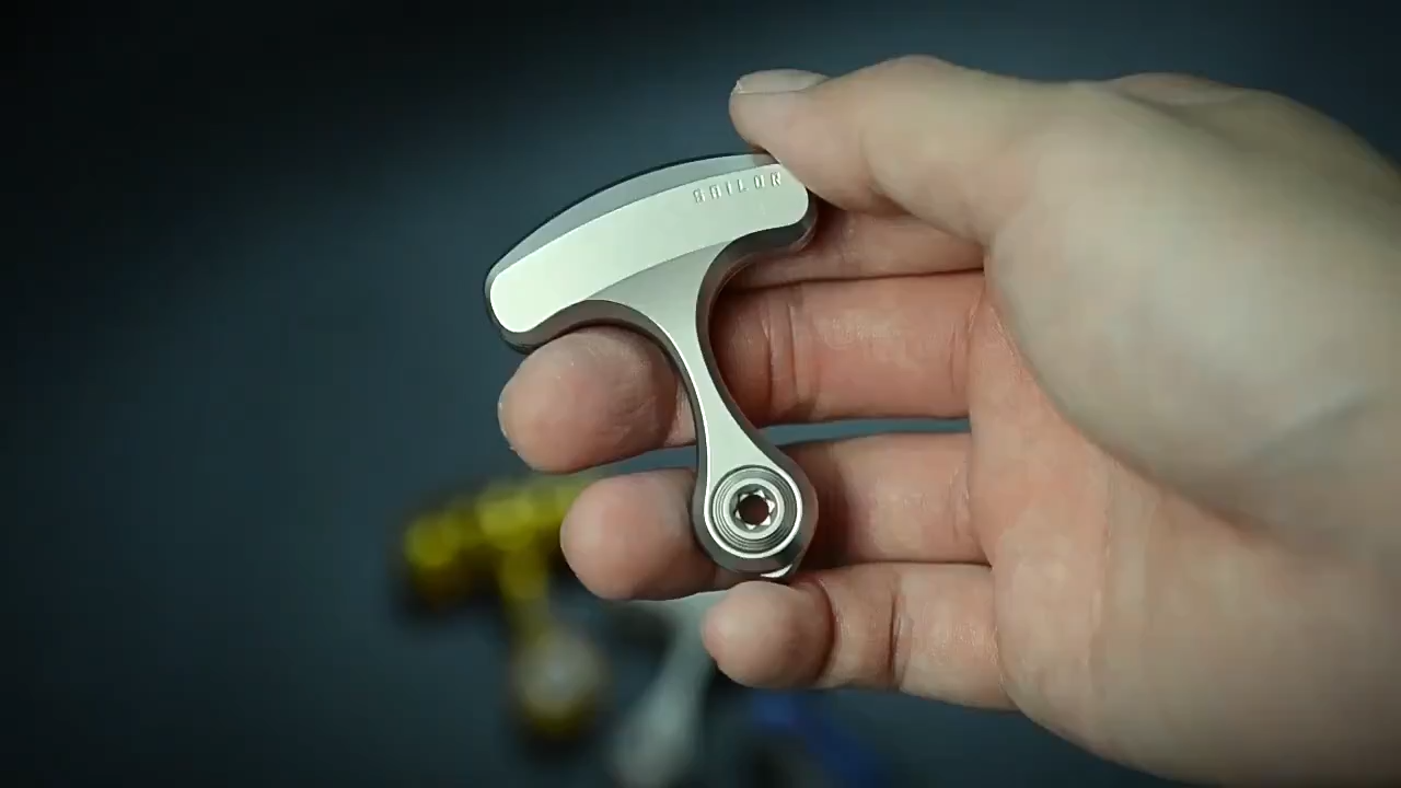 AMMO Sailor Fidget Slider Knuckle Duster