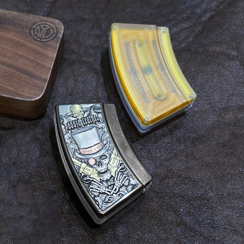 Novo studio Box Magazine Fidget Slider