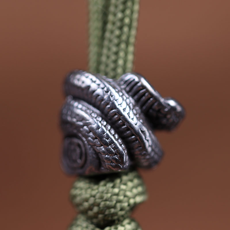 Black Brass Rattlesnake Knife Beads DIY EDC Umbrella Rope Lanyard Paracord Bracelets Snake Pendants Jewelry Outdoor Accessories