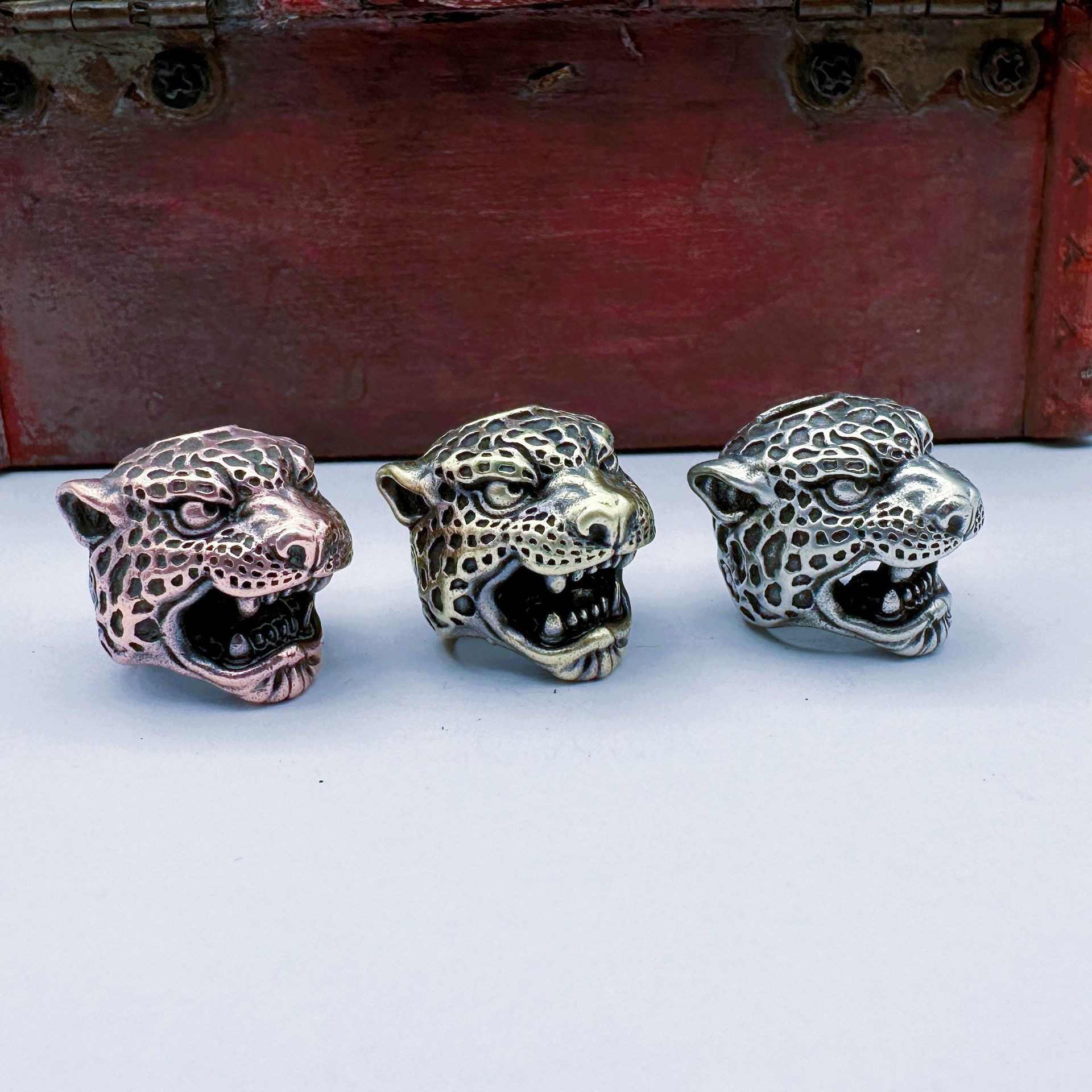 Leopard Head Sculpture Brass Knife Beads Outdoor EDC Umbrella Rope Pendants DIY Paracord Bracelets Accessories Lanyard Hangings