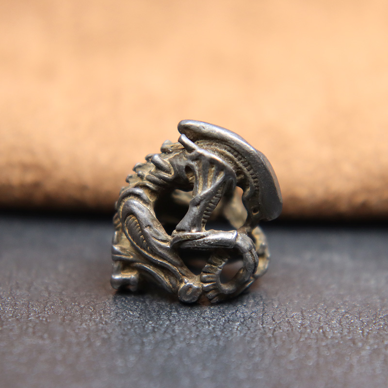 Alien Figurines Black Brass Paracord Knife Beads DIY Woven Lanyard  Pendant Jewelry Accessories EDC Outdoor Charms for Bracelets